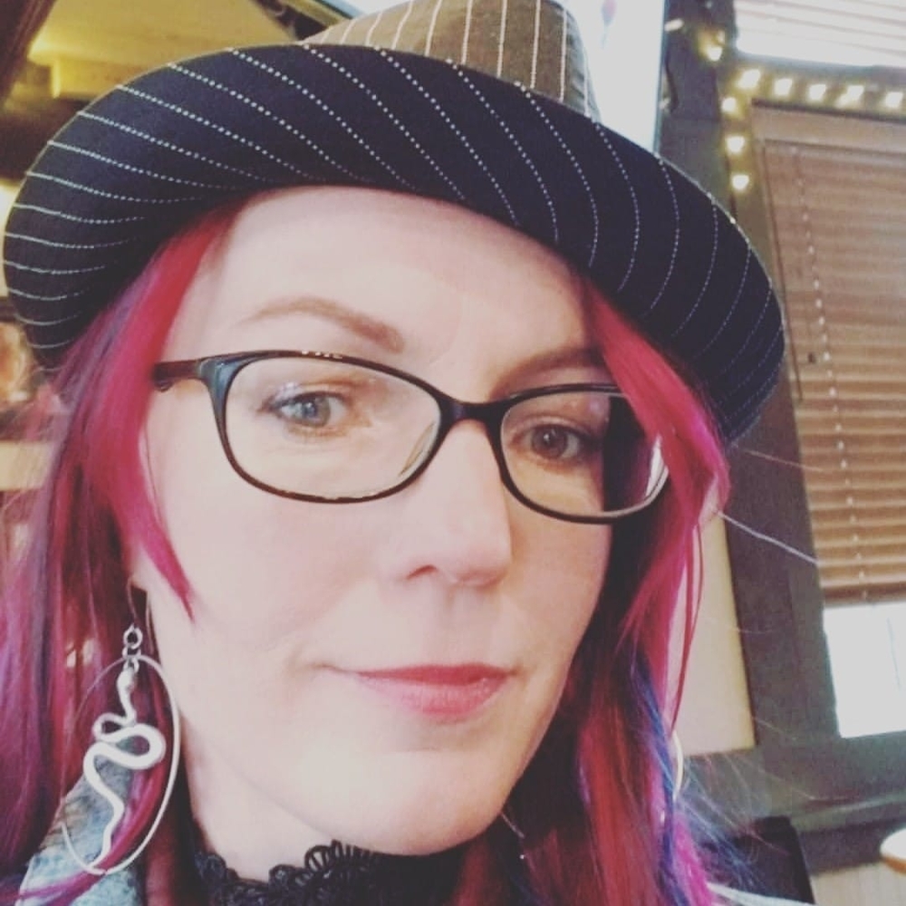 Meet your Posher, Leah